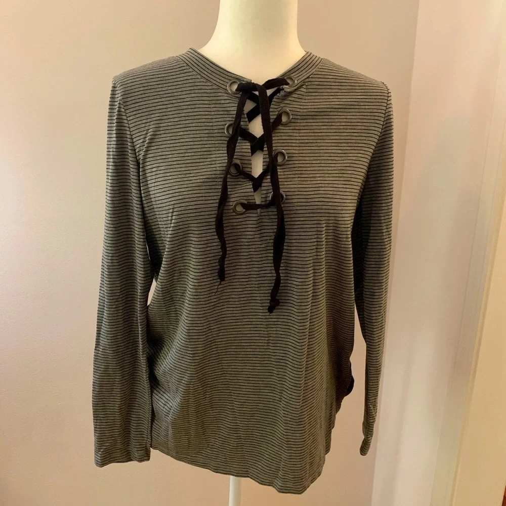 Angels Forever young gray striped tee, size M - Picture 1 of 5